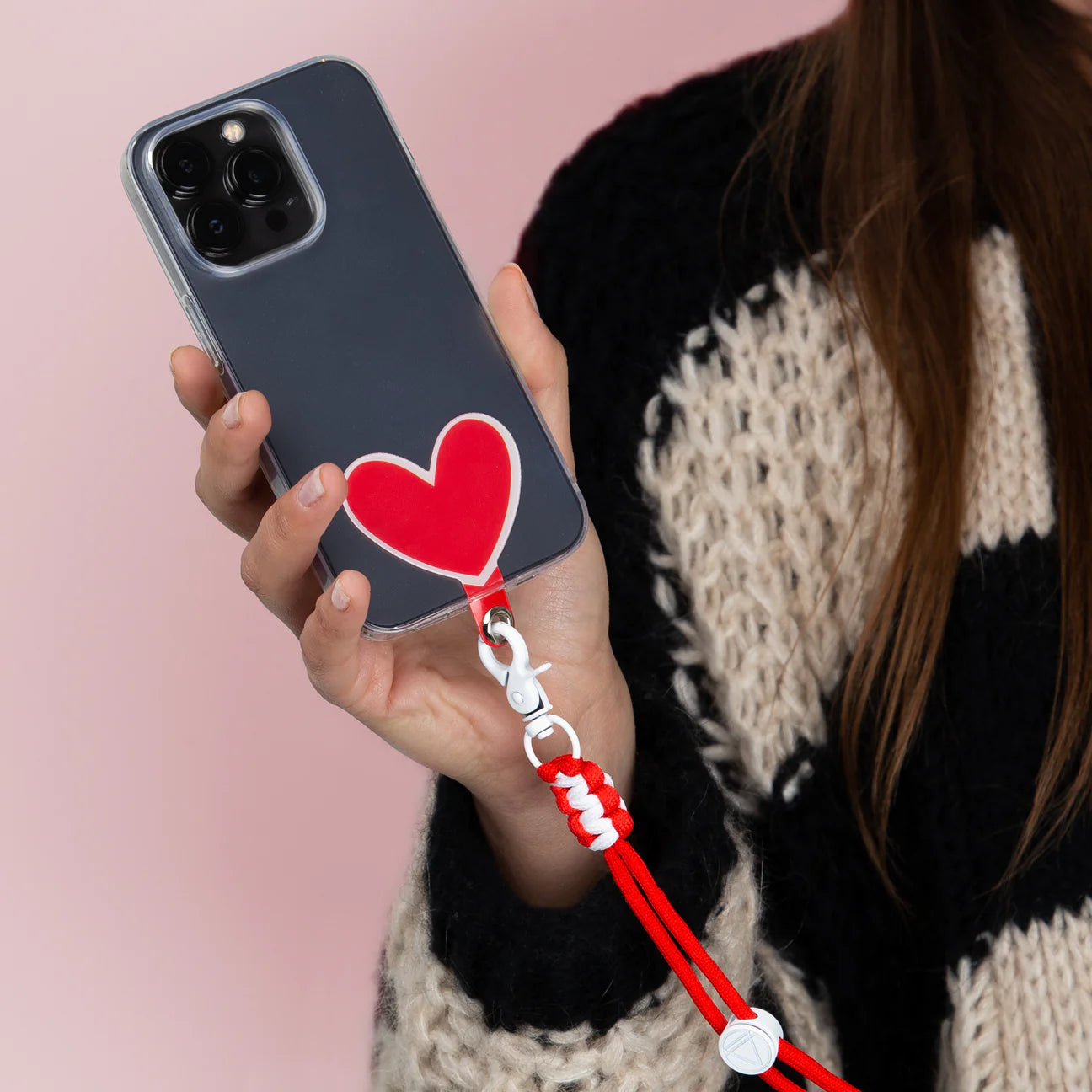 Laccio da collo universale per smartphone con placchetta a forma di cuore