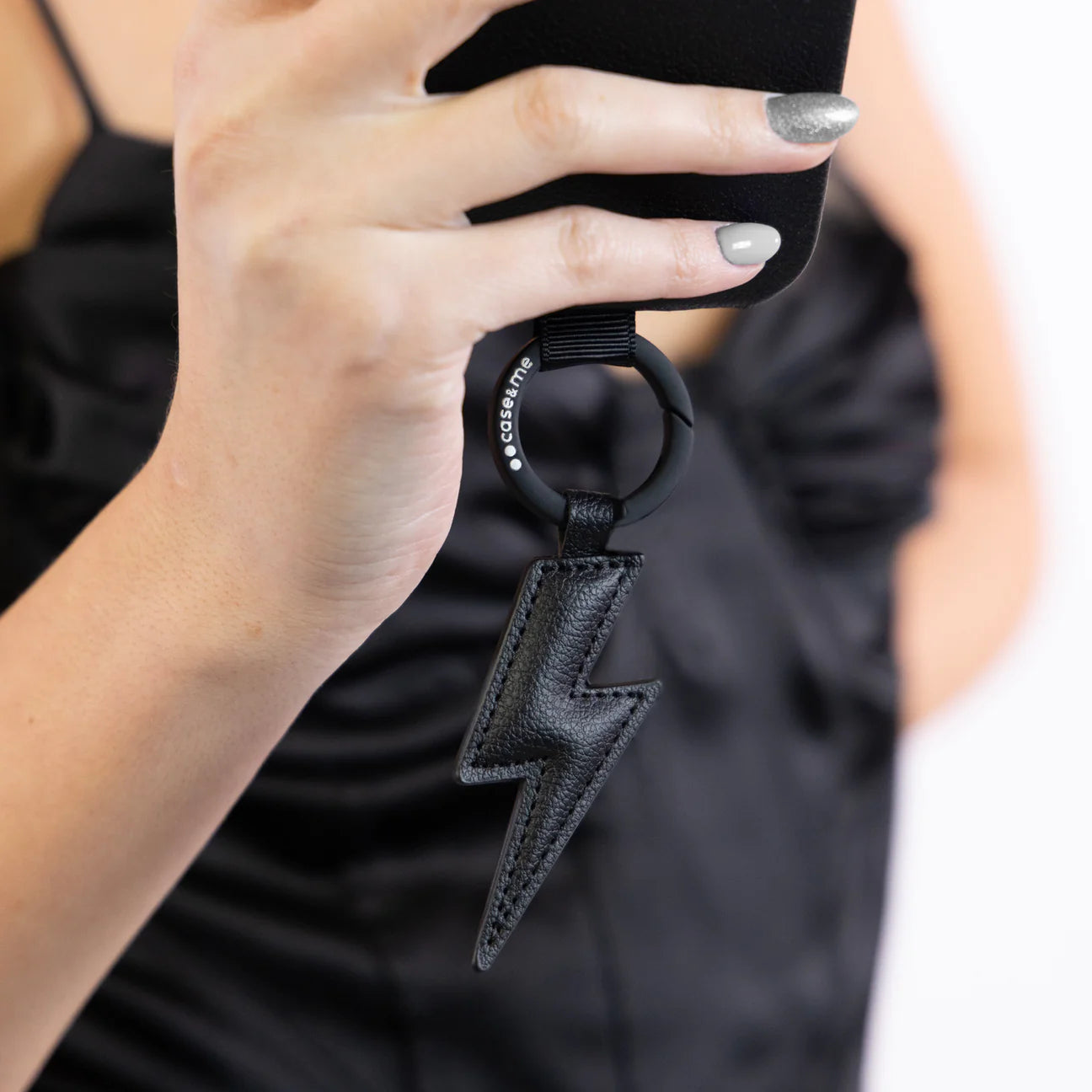 Charm Amelie Fulmine in materiale premium